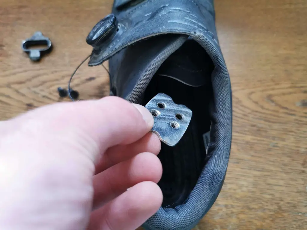 Installing the base plate into the shoe